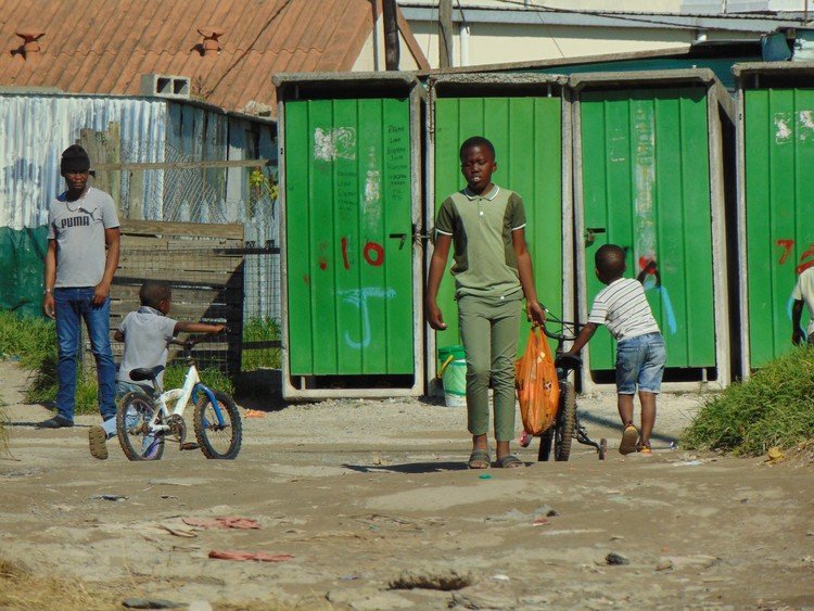 Families and commuters affected by transport disruption